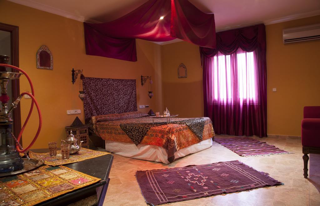 Hotel Tematico Costa Del Sol Torremolinos Kültér fotó